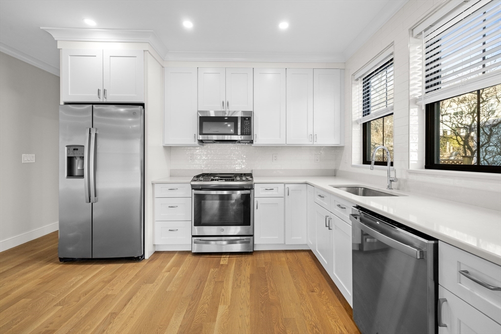 279 Lamartine St, Boston, Massachusetts, 4 Bedrooms Bedrooms, 7 Rooms Rooms,2 BathroomsBathrooms,Residential Lease,For Rent,Lamartine St,73539720