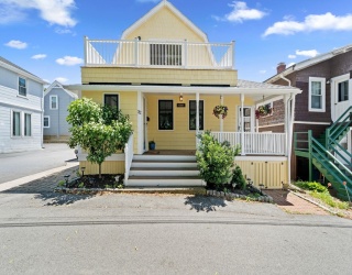 32 Maple Ave, Nahant, Massachusetts, 2 Bedrooms Bedrooms, 5 Rooms Rooms,2 BathroomsBathrooms,Residential,For Sale,Maple Ave,73539752
