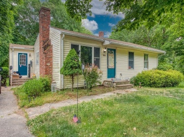 490 North Ave, Rockland, Massachusetts, 3 Bedrooms Bedrooms, 7 Rooms Rooms,1 BathroomBathrooms,Residential,For Sale,North Ave,73539757 490 North Ave, Rockland, Massachusetts, 3 Bedrooms Bedrooms, 7 Rooms Rooms,1 BathroomBathrooms,Residential,For Sale,North Ave,73539757
