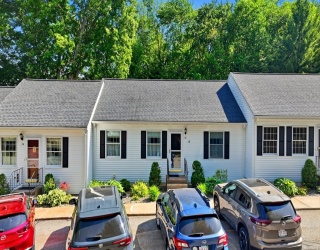 33 Rosewood, Southwick, Massachusetts, 2 Bedrooms Bedrooms, 4 Rooms Rooms,1 BathroomBathrooms,Residential,For Sale,Rosewood,73539781