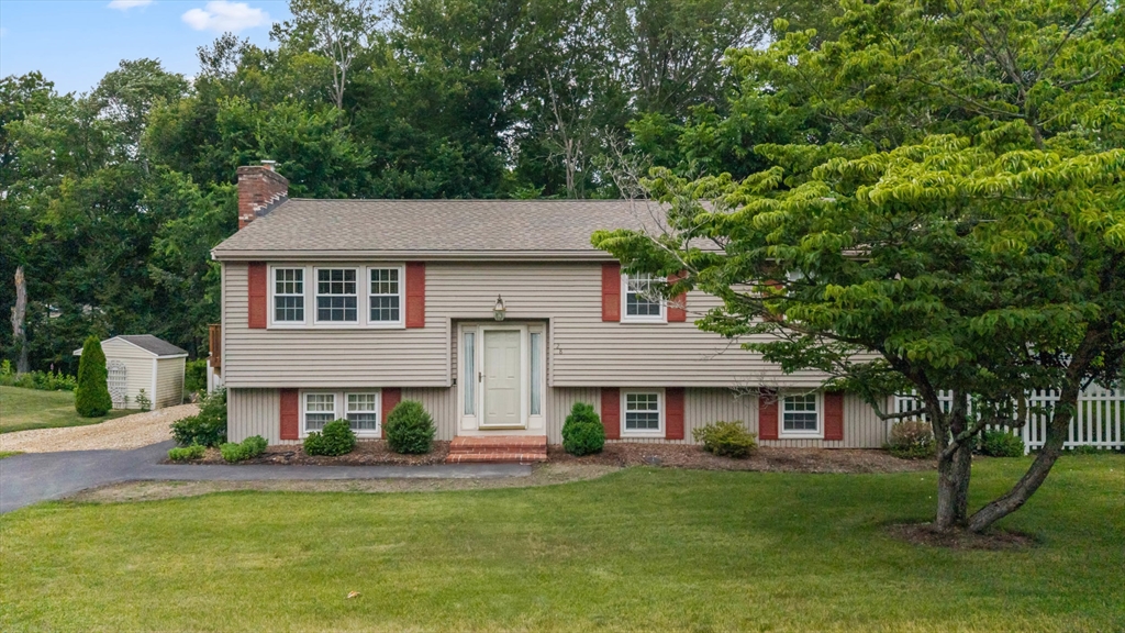 28 Ladyslipper Dr, Shrewsbury, Massachusetts, 3 Bedrooms Bedrooms, 7 Rooms Rooms,1.5 BathroomsBathrooms,Residential,For Sale,Ladyslipper Dr,73539793