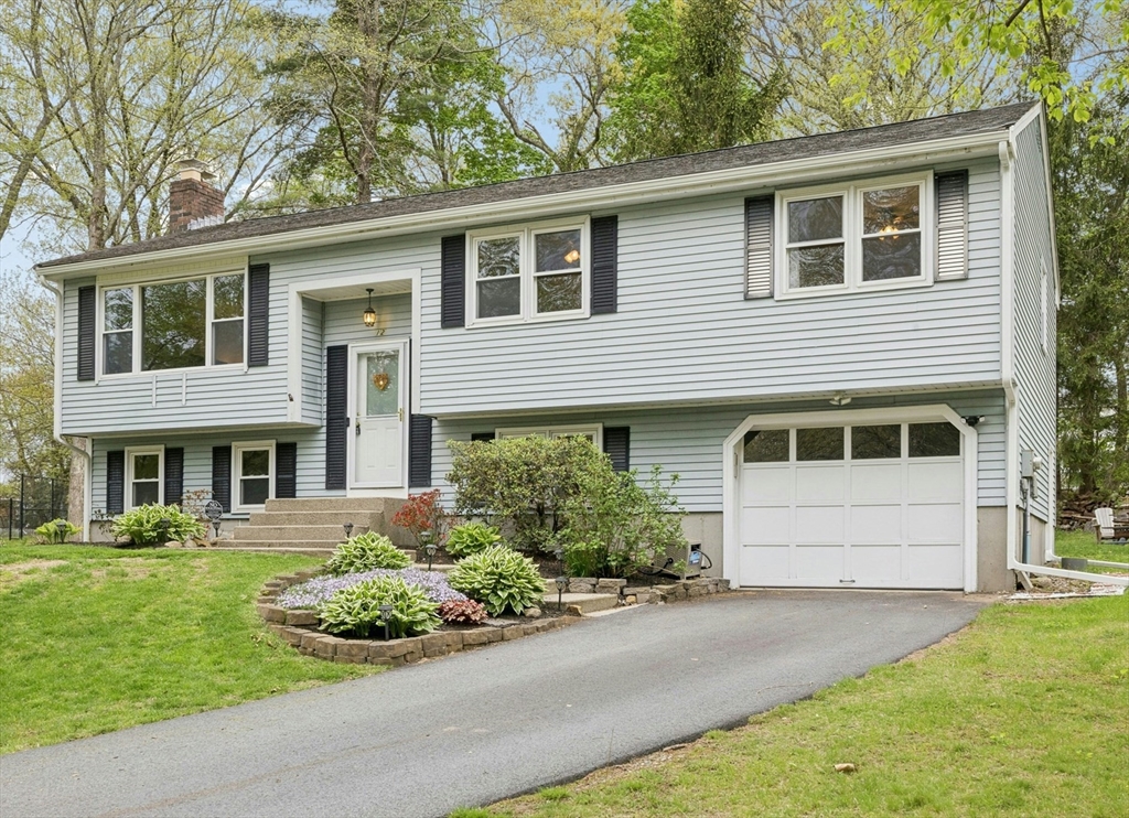 12 Fenway Drive, Milford, Massachusetts, 3 Bedrooms Bedrooms, 7 Rooms Rooms,1.5 BathroomsBathrooms,Residential,For Sale,Fenway Drive,73517199