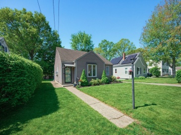 22 Hillcrest Ave, Seekonk, Massachusetts, 2 Bedrooms Bedrooms, 4 Rooms Rooms,1 BathroomBathrooms,Residential,For Sale,Hillcrest Ave,73521614