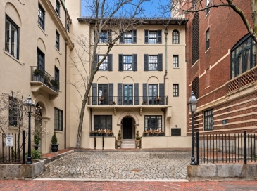 107-109 Chestnut Street, Boston, Massachusetts, 4 Bedrooms Bedrooms, 8 Rooms Rooms,4.5 BathroomsBathrooms,Residential,For Sale,Chestnut Street,73512701 107-109 Chestnut Street, Boston, Massachusetts, 4 Bedrooms Bedrooms, 8 Rooms Rooms,4.5 BathroomsBathrooms,Residential,For Sale,Chestnut Street,73512701