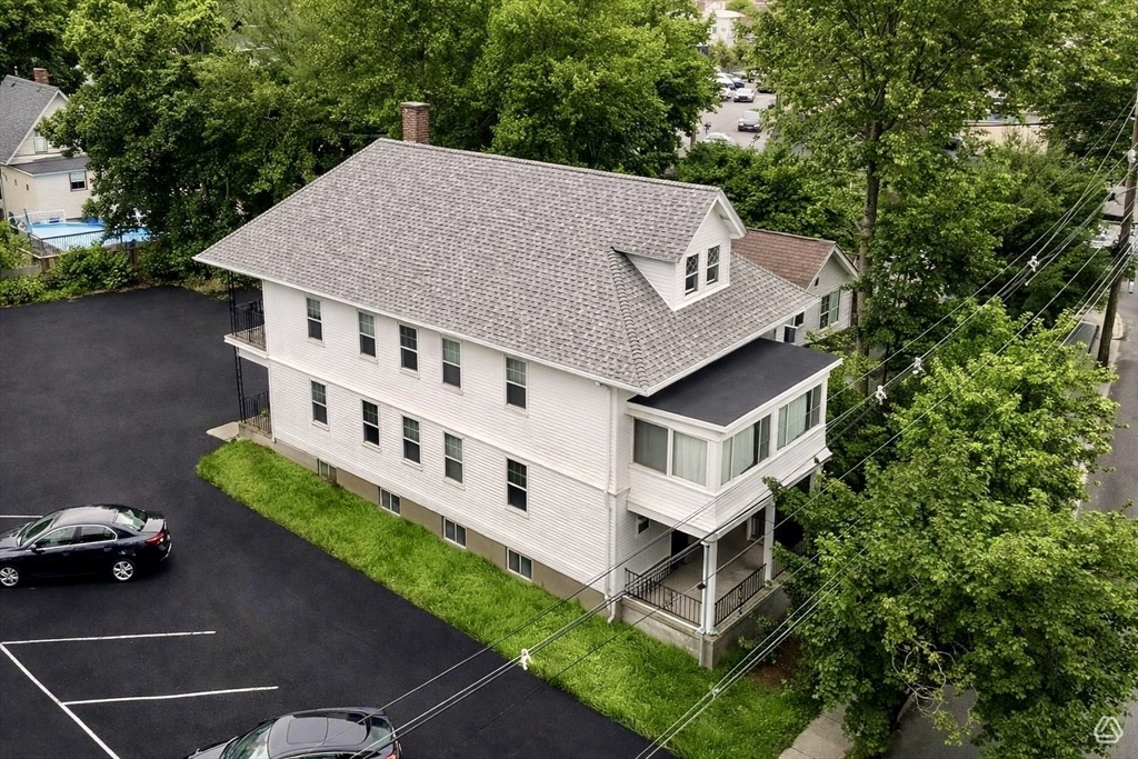 33 Pearl Street, Newton, Massachusetts, 3 Bedrooms Bedrooms, 7 Rooms Rooms,1.5 BathroomsBathrooms,Residential Lease,For Rent,Pearl Street,73539865