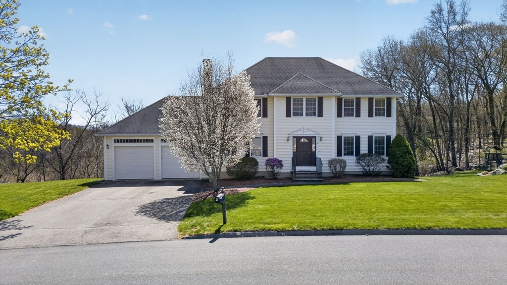 4 Lt Litchfield, Burlington, Massachusetts, 4 Bedrooms Bedrooms, 8 Rooms Rooms,2.5 BathroomsBathrooms,Residential,For Sale,Lt Litchfield,73539866
