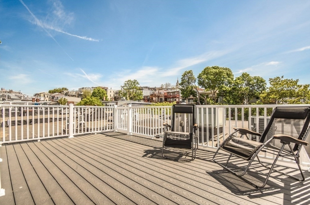 69 Gates Street, Boston, Massachusetts, 2 Bedrooms Bedrooms, 4 Rooms Rooms,1 BathroomBathrooms,Residential Lease,For Rent,Gates Street,73539818