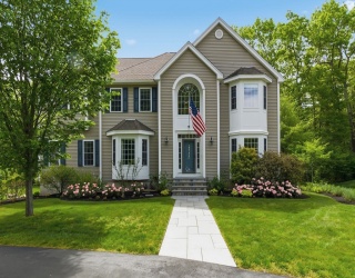 23 Oak Ledge Cir, Rowley, Massachusetts, 4 Bedrooms Bedrooms, 9 Rooms Rooms,2.5 BathroomsBathrooms,Residential,For Sale,Oak Ledge Cir,73539807