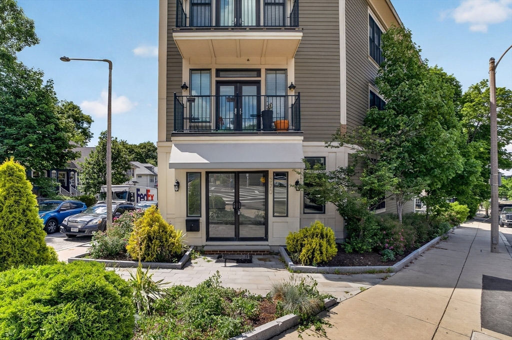 370 Beech St, Boston, Massachusetts, ,Commercial Sale,For Sale,Beech St,73539815