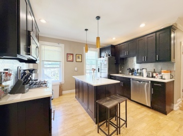 17 Pleasant St, Boston, Massachusetts, 4 Bedrooms Bedrooms, 8 Rooms Rooms,1.5 BathroomsBathrooms,Residential Lease,For Rent,Pleasant St,73539946 17 Pleasant St, Boston, Massachusetts, 4 Bedrooms Bedrooms, 8 Rooms Rooms,1.5 BathroomsBathrooms,Residential Lease,For Rent,Pleasant St,73539946