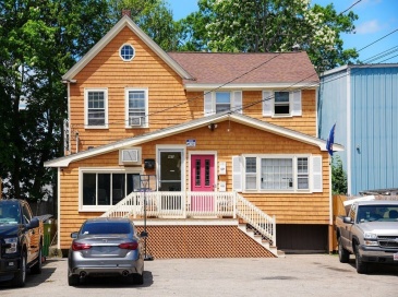 461 Montello St, Brockton, Massachusetts, 4 Bedrooms Bedrooms, 12 Rooms Rooms,3 BathroomsBathrooms,Residential Income,For Sale,Montello St,73540094