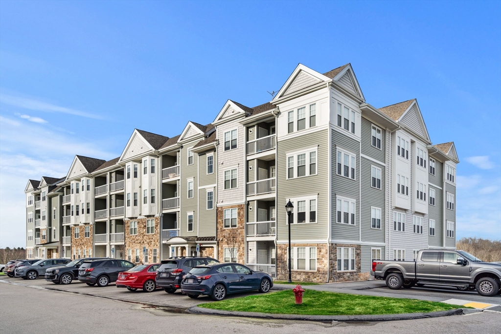 1410 Peters Farm Way, Westborough, Massachusetts, 2 Bedrooms Bedrooms, 5 Rooms Rooms,2 BathroomsBathrooms,Residential Lease,For Rent,Peters Farm Way,73540166