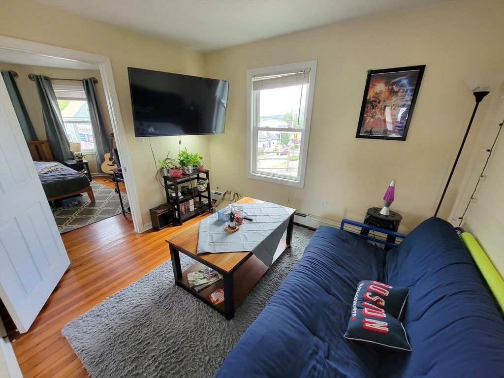 1096 North Shore Rd, Revere, Massachusetts, 2 Bedrooms Bedrooms, 4 Rooms Rooms,1 BathroomBathrooms,Residential Lease,For Rent,North Shore Rd,73540164