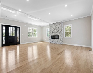 53 Louis St, Holliston, Massachusetts, 3 Bedrooms Bedrooms, 6 Rooms Rooms,2.5 BathroomsBathrooms,Residential,For Sale,Louis St,73540173
