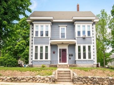 21 Pleasant Street, Merrimac, Massachusetts, 7 Bedrooms Bedrooms, 14 Rooms Rooms,4 BathroomsBathrooms,Residential Income,For Sale,Pleasant Street,73540183