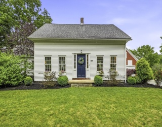 149 Glenview St, Upton, Massachusetts, 3 Bedrooms Bedrooms, 7 Rooms Rooms,2 BathroomsBathrooms,Residential,For Sale,Glenview St,73540194