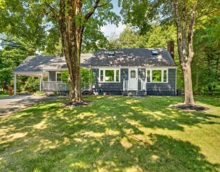 156 Bedford Street, Middleboro, Massachusetts, 3 Bedrooms Bedrooms, 6 Rooms Rooms,1 BathroomBathrooms,Residential,For Sale,Bedford Street,73539976