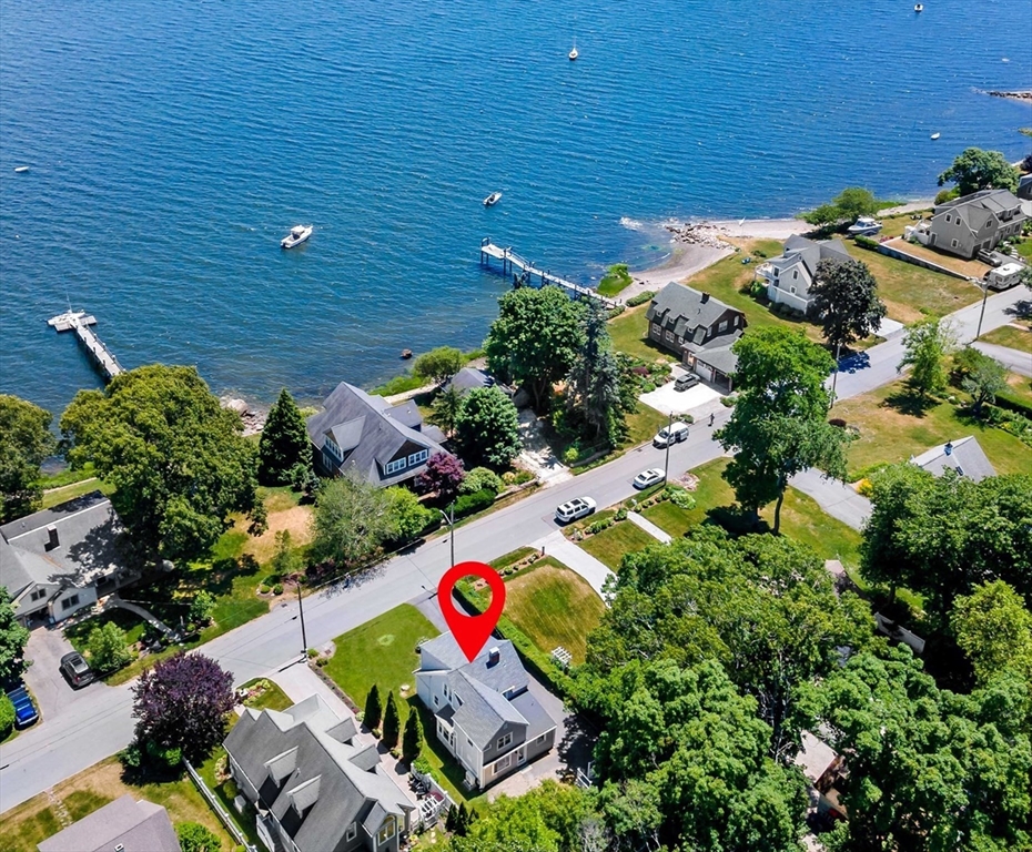 341 Seaview Ave, Swansea, Massachusetts, 3 Bedrooms Bedrooms, 6 Rooms Rooms,1.5 BathroomsBathrooms,Residential,For Sale,Seaview Ave,73539975