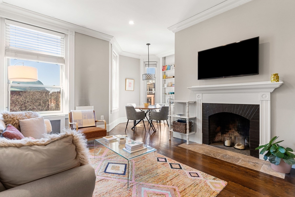 271 Dartmouth St, Boston, Massachusetts, 1 Bedroom Bedrooms, 3 Rooms Rooms,1 BathroomBathrooms,Residential Lease,For Rent,Dartmouth St,73540210