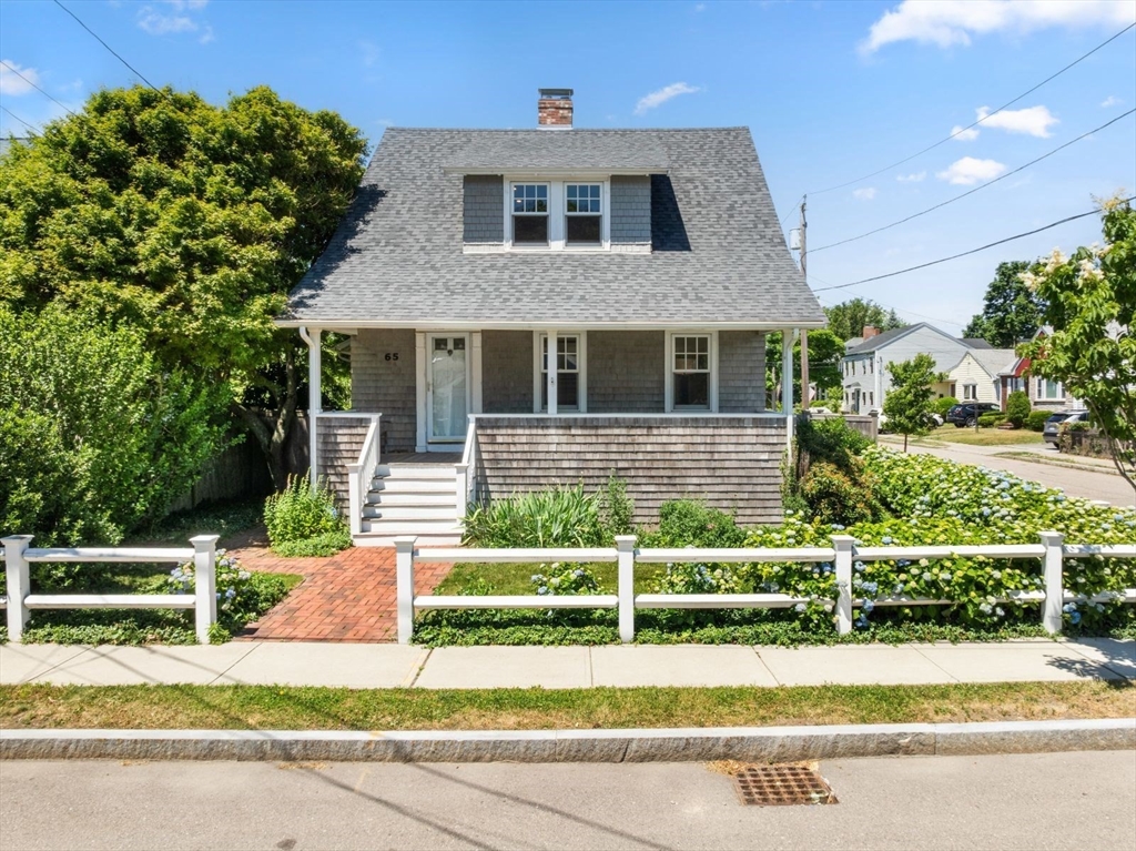 65 Narragansett Rd, Quincy, Massachusetts, 2 Bedrooms Bedrooms, 6 Rooms Rooms,1 BathroomBathrooms,Residential,For Sale,Narragansett Rd,73539993