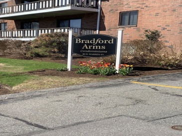 80 N Warren St, Woburn, Massachusetts, 2 Bedrooms Bedrooms, 5 Rooms Rooms,1 BathroomBathrooms,Residential Lease,For Rent,N Warren St,73539996