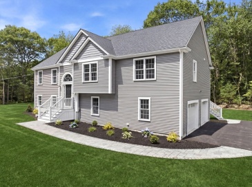 61 Grove, Millville, Massachusetts, 3 Bedrooms Bedrooms, 7 Rooms Rooms,2 BathroomsBathrooms,Residential,For Sale,Grove,73539872