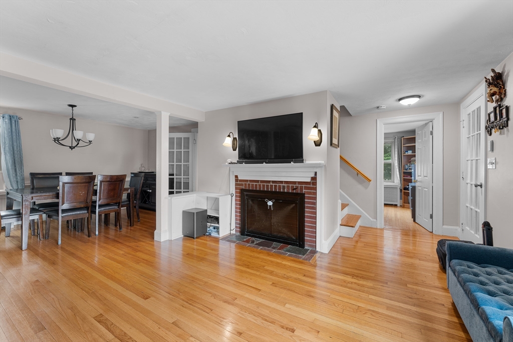 120 North St, Stoneham, Massachusetts, 3 Bedrooms Bedrooms, 8 Rooms Rooms,2 BathroomsBathrooms,Residential,For Sale,North St,73540026