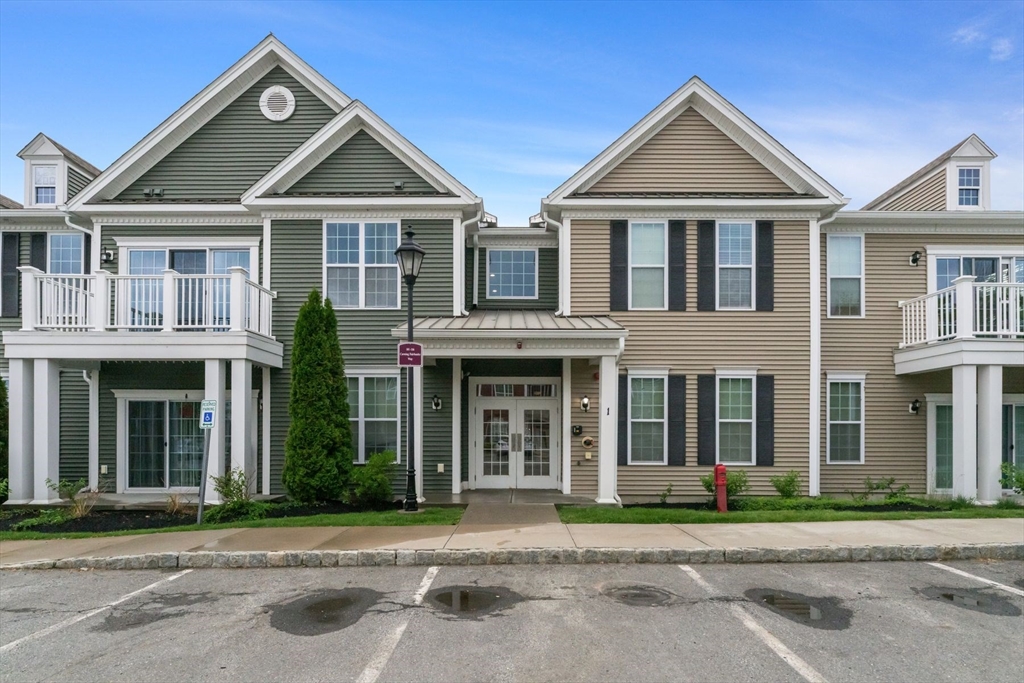 113 Corning Fairbanks Way, Westborough, Massachusetts, 2 Bedrooms Bedrooms, 5 Rooms Rooms,2 BathroomsBathrooms,Residential,For Sale,Corning Fairbanks Way,73540050