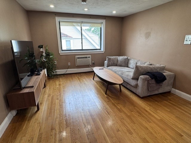 47 Gardner St, Boston, Massachusetts, 1 Bedroom Bedrooms, 2 Rooms Rooms,1 BathroomBathrooms,Residential Lease,For Rent,Gardner St,73540053