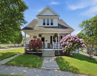 22 Merrill Road, Worcester, Massachusetts, 3 Bedrooms Bedrooms, 6 Rooms Rooms,1.5 BathroomsBathrooms,Residential,For Sale,Merrill Road,73540063