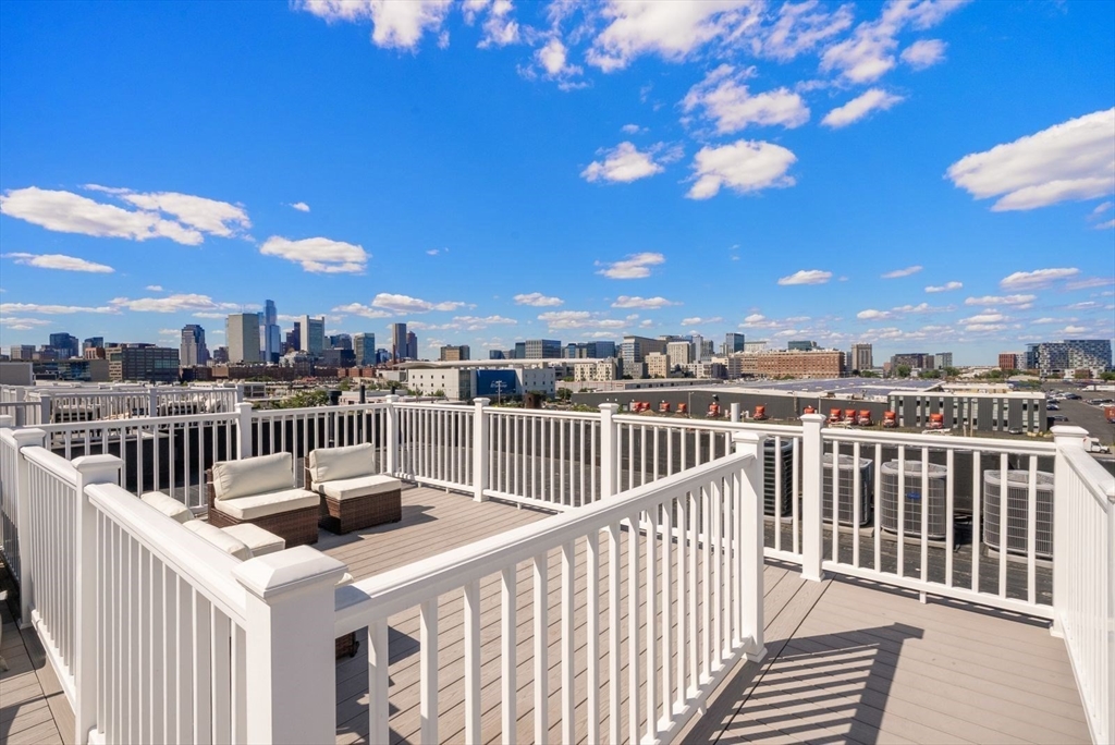360 W 2nd St, Boston, Massachusetts, 2 Bedrooms Bedrooms, 3 Rooms Rooms,2 BathroomsBathrooms,Residential,For Sale,W 2nd St,73540083