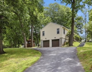 17 Cochrane St., Methuen, Massachusetts, 2 Bedrooms Bedrooms, 4 Rooms Rooms,1 BathroomBathrooms,Residential,For Sale,Cochrane St.,73540032