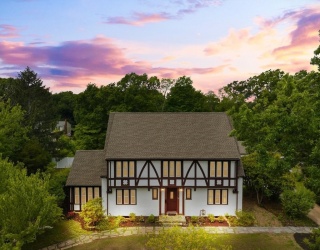 161 Moraine St, Brockton, Massachusetts, 4 Bedrooms Bedrooms, 8 Rooms Rooms,3 BathroomsBathrooms,Residential,For Sale,Moraine St,73539675