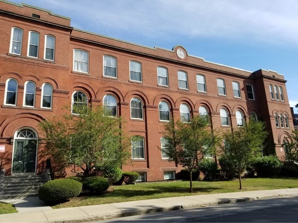 63 Illinois Street, Worcester, Massachusetts, 2 Bedrooms Bedrooms, 4 Rooms Rooms,1 BathroomBathrooms,Residential Lease,For Rent,Illinois Street,73540133