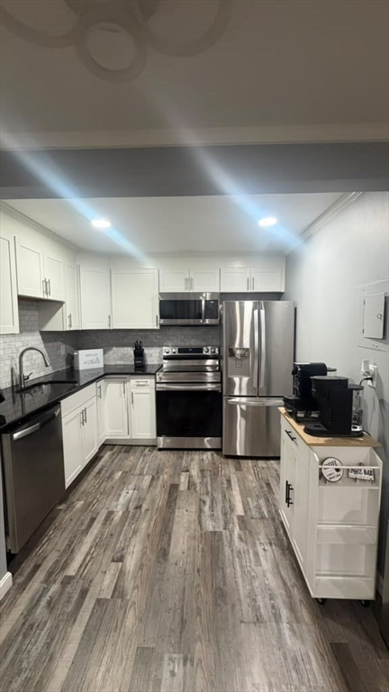 9 Weld St, Framingham, Massachusetts, 2 Bedrooms Bedrooms, 5 Rooms Rooms,1 BathroomBathrooms,Residential,For Sale,Weld St,73540136
