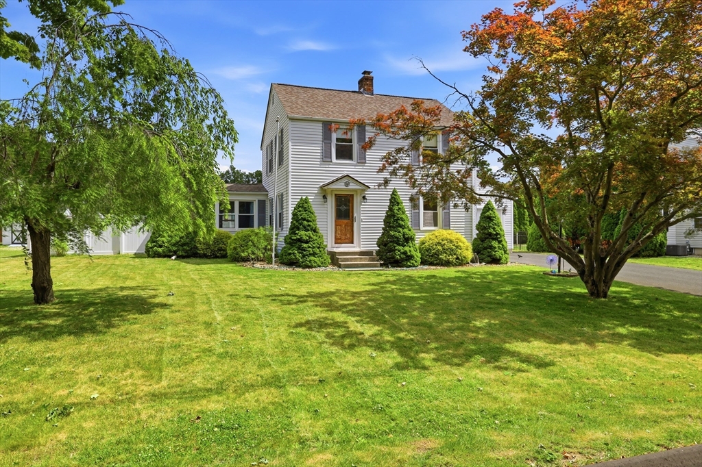 37 Valentine St, Agawam, Massachusetts, 4 Bedrooms Bedrooms, 7 Rooms Rooms,2 BathroomsBathrooms,Residential,For Sale,Valentine St,73539746