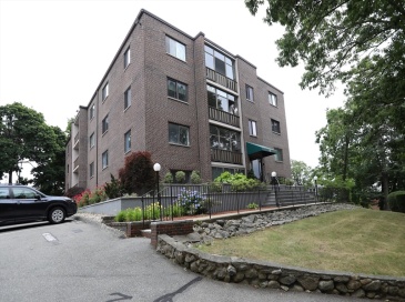 62 South St, Quincy, Massachusetts, 2 Bedrooms Bedrooms, 5 Rooms Rooms,1.5 BathroomsBathrooms,Residential,For Sale,South St,73540155 62 South St, Quincy, Massachusetts, 2 Bedrooms Bedrooms, 5 Rooms Rooms,1.5 BathroomsBathrooms,Residential,For Sale,South St,73540155