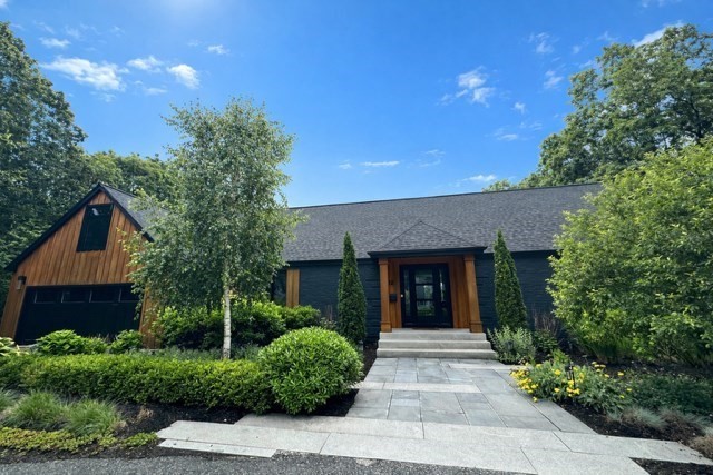 22 Cranmore Rd, Wellesley, Massachusetts, 5 Bedrooms Bedrooms, 9 Rooms Rooms,4.5 BathroomsBathrooms,Residential,For Sale,Cranmore Rd,73482518