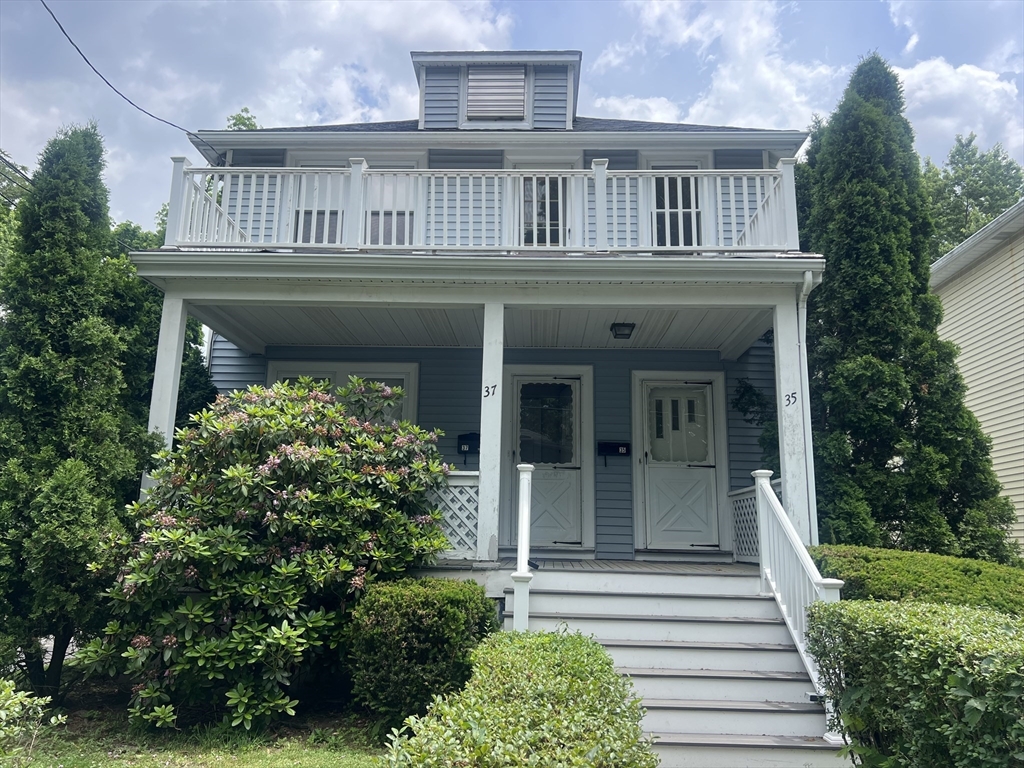 35-37 Flett Road, Belmont, Massachusetts, 2 Bedrooms Bedrooms, 4 Rooms Rooms,1 BathroomBathrooms,Residential Lease,For Rent,Flett Road,73535562
