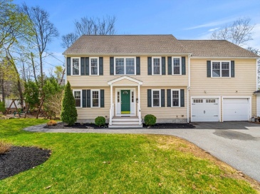15A Court St, North Andover, Massachusetts, 5 Bedrooms Bedrooms, 8 Rooms Rooms,2.5 BathroomsBathrooms,Residential,For Sale,Court St,73511563 15A Court St, North Andover, Massachusetts, 5 Bedrooms Bedrooms, 8 Rooms Rooms,2.5 BathroomsBathrooms,Residential,For Sale,Court St,73511563