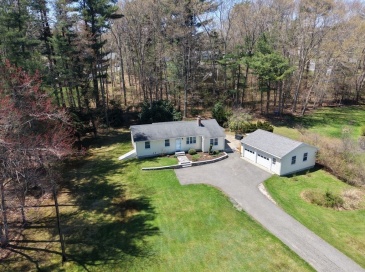 99 Karen Rd., Hanover, Massachusetts, 3 Bedrooms Bedrooms, 7 Rooms Rooms,1 BathroomBathrooms,Residential,For Sale,Karen Rd.,73513764