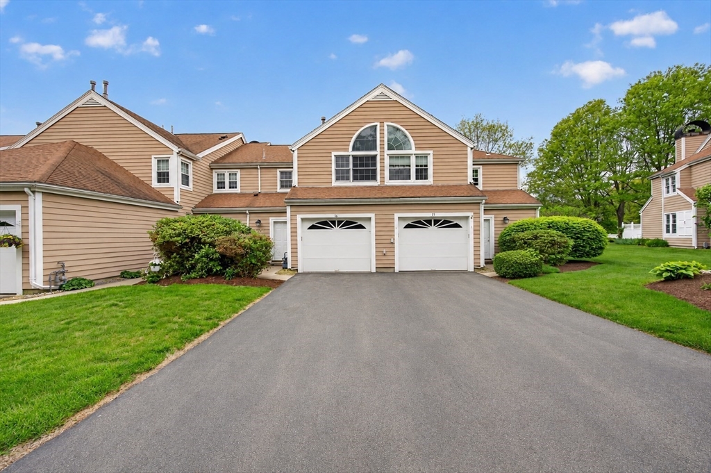 16 Canvasback Way, Walpole, Massachusetts, 2 Bedrooms Bedrooms, 5 Rooms Rooms,2.5 BathroomsBathrooms,Residential,For Sale,Canvasback Way,73518986