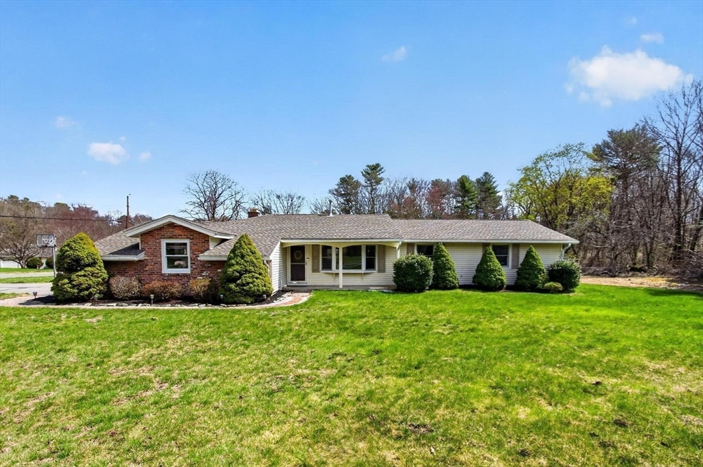 15 San Mateo Dr, Chelmsford, Massachusetts, 4 Bedrooms Bedrooms, 7 Rooms Rooms,2.5 BathroomsBathrooms,Residential,For Sale,San Mateo Dr,73502493