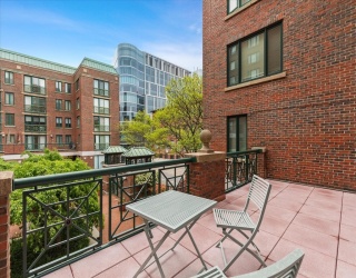 10 Rogers St, Cambridge, Massachusetts, 1 Bedroom Bedrooms, 3 Rooms Rooms,1 BathroomBathrooms,Residential Lease,For Rent,Rogers St,73537189