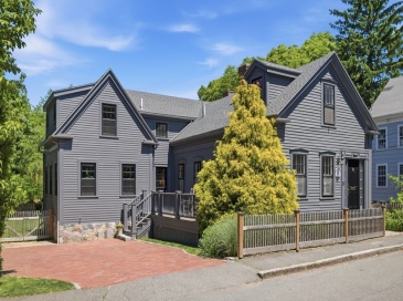 31 Elm Street, Marblehead, Massachusetts, 3 Bedrooms Bedrooms, 11 Rooms Rooms,3 BathroomsBathrooms,Residential,For Sale,Elm Street,73532140 31 Elm Street, Marblehead, Massachusetts, 3 Bedrooms Bedrooms, 11 Rooms Rooms,3 BathroomsBathrooms,Residential,For Sale,Elm Street,73532140