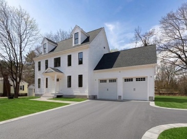 123 Center St, Raynham, Massachusetts, 4 Bedrooms Bedrooms, 8 Rooms Rooms,2.5 BathroomsBathrooms,Residential,For Sale,Center St,73455990
