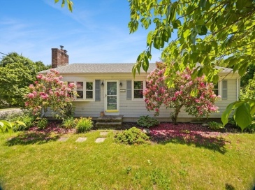 110 Bushee Rd, Swansea, Massachusetts, 3 Bedrooms Bedrooms, 5 Rooms Rooms,1 BathroomBathrooms,Residential Lease,For Rent,Bushee Rd,73532495