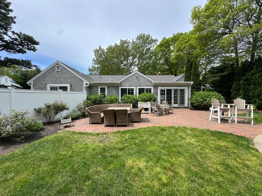 38 Kings Row Drive, Dennis, Massachusetts, 4 Bedrooms Bedrooms, 8 Rooms Rooms,3 BathroomsBathrooms,Residential,For Sale,Kings Row Drive,73523910