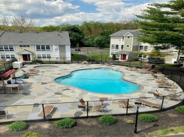 26 Beacon St, Burlington, Massachusetts, 3 Rooms Rooms,1 BathroomBathrooms,Residential Lease,For Rent,Beacon St,73523284