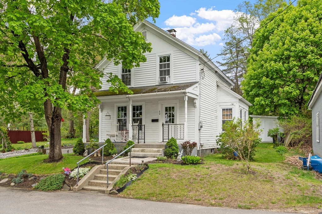 60 W Chestnut St, Athol, Massachusetts, 3 Bedrooms Bedrooms, 5 Rooms Rooms,1 BathroomBathrooms,Residential,For Sale,W Chestnut St,73521082